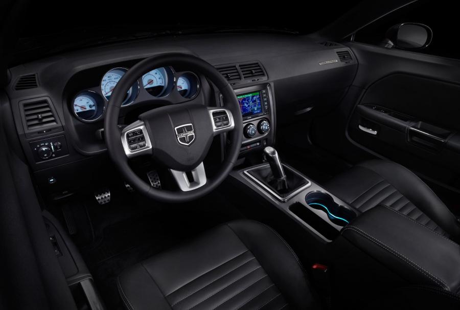  Dodge Challenger R/T 2011 года  (фото 28 из 28)